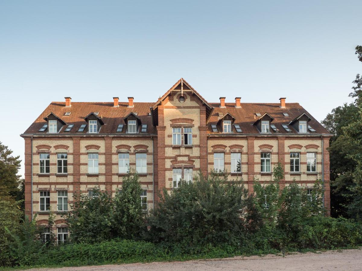 Schwarzlins Loftraum - Stilvolles Apartment Mit Smart Tv, Netflix, Disney Plus, Schnellem Wlan, Parken, Nespresso Sankt Ingbert Exterior foto